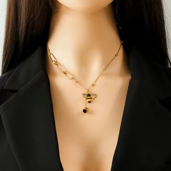 Bumble Bee 18K Gold Stainless Steel Waterproof Necklace - Picture 4 of 15